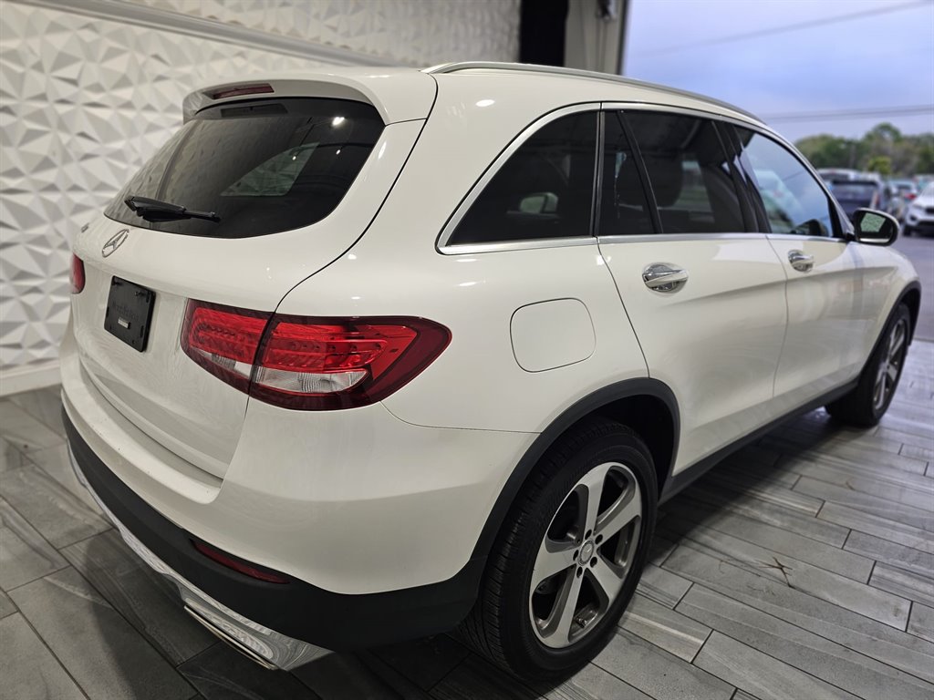 2016 Mercedes-Benz GLC GLC300 photo 15