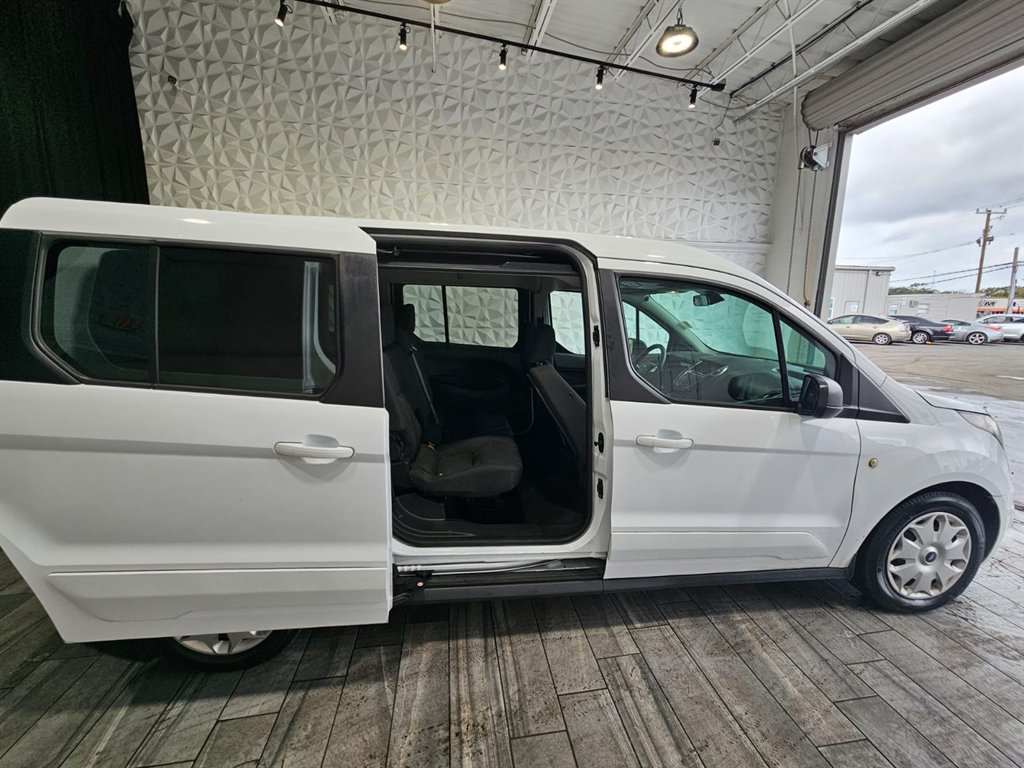 2015 Ford Transit Connect XLT photo 18