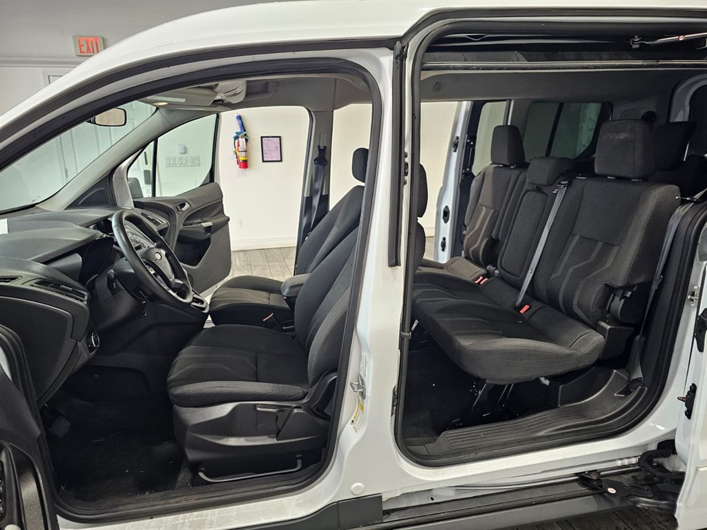 2015 Ford Transit Connect XLT photo 26