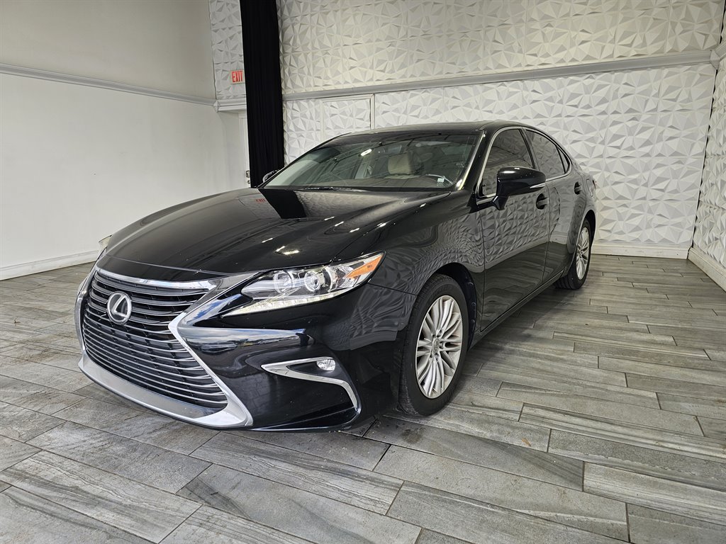 2016 Lexus ES 350 photo 5