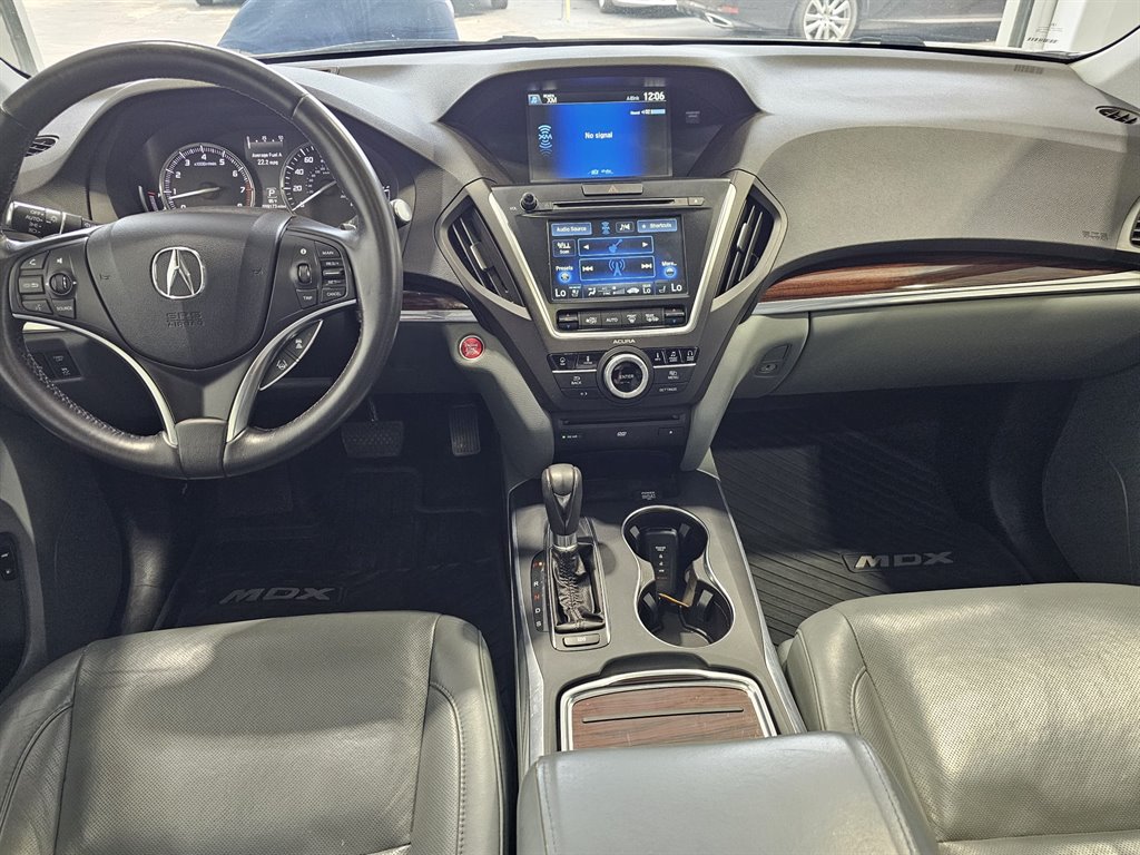 2015 Acura MDX Advance and Entertainment Package photo 27