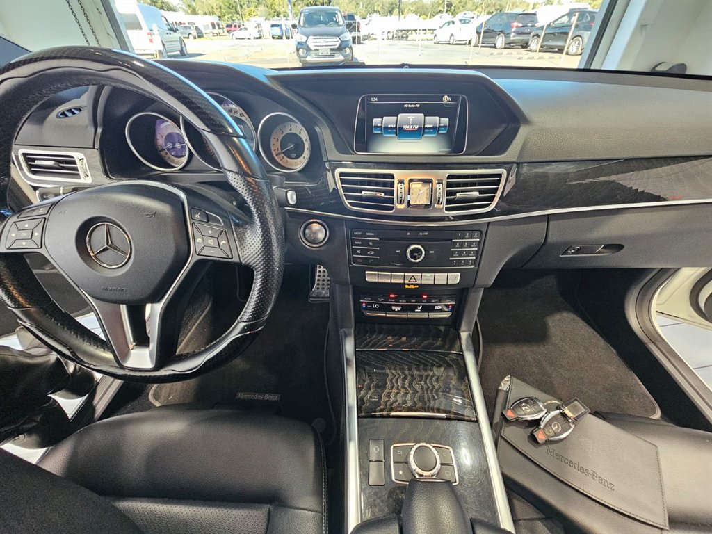 2016 Mercedes-Benz E-Class E350 Sport photo 25