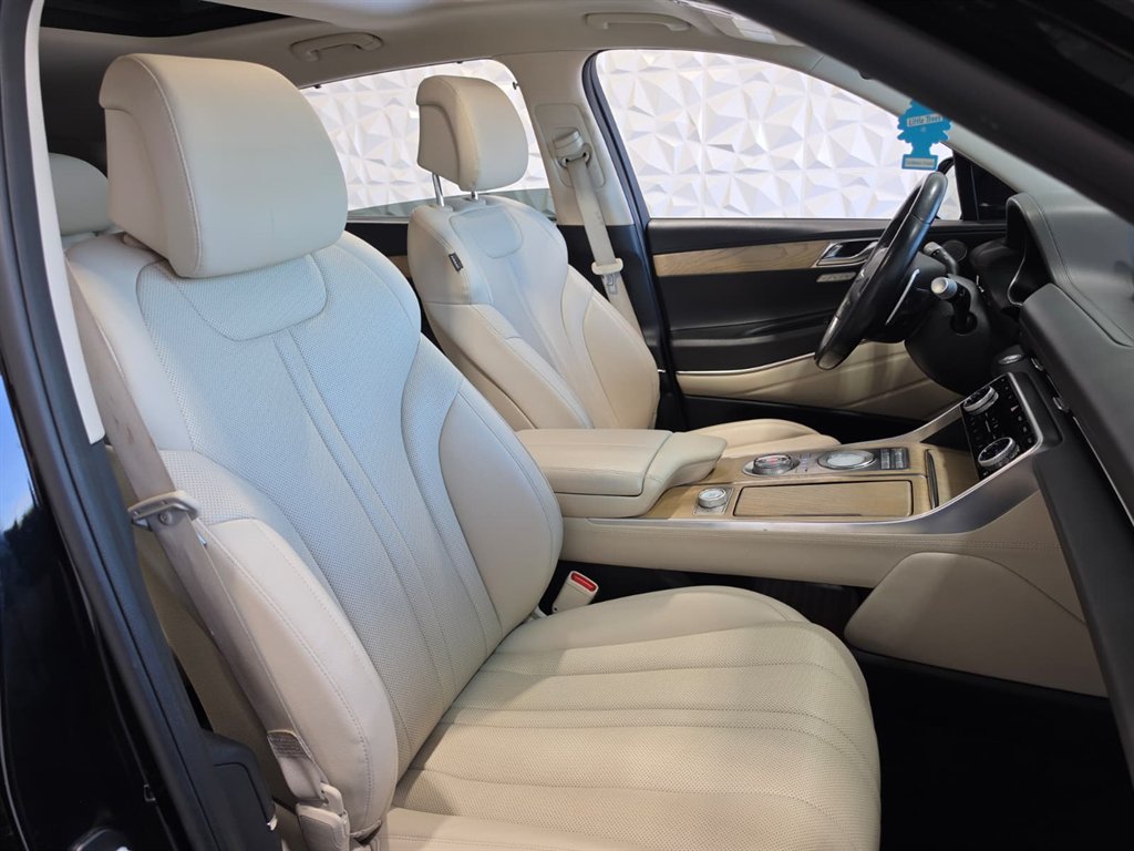 2022 GENESIS GV80 Standard - Photo 13