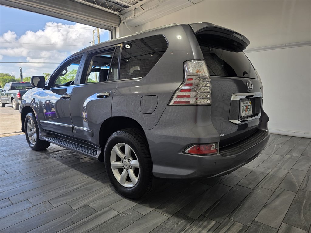 2017 Lexus GX Base - Photo 10